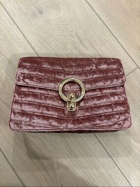 Express Velvet Quilted Dusty Rose Crossbody Bag with Gold Ring Accent